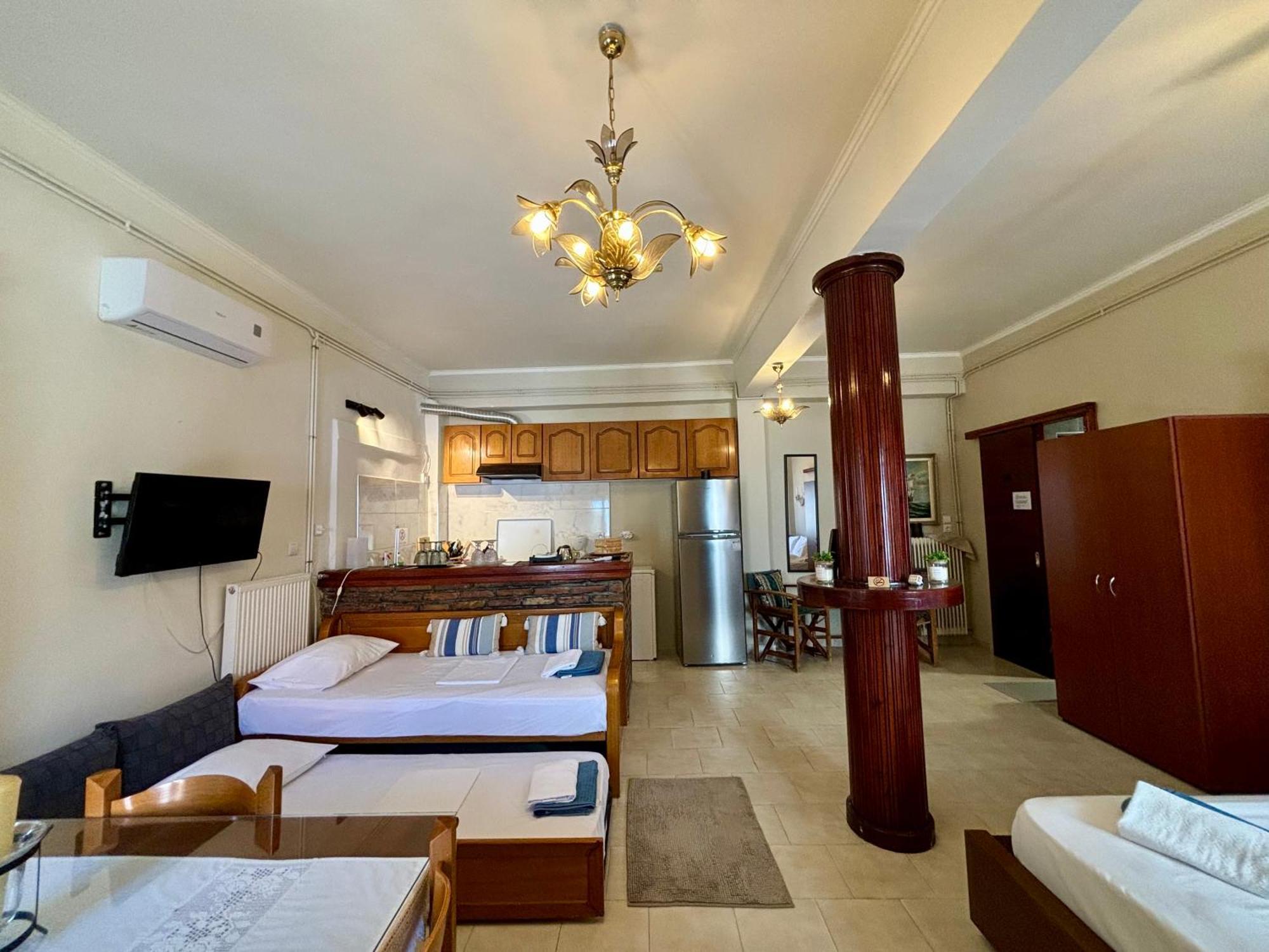 Roussos Central House * Ágios Nikólaos